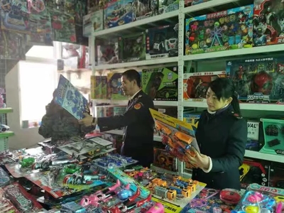 南昌市西湖區(qū)市場(chǎng)監(jiān)督管理局整治校園周邊激光筆銷(xiāo)售，守護(hù)未成年人安全